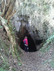 ACCESO A UNA DE LAS MINAS