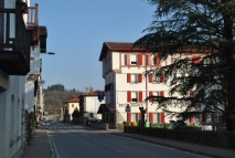 Calle Aralar, principal vía de Lekunberri